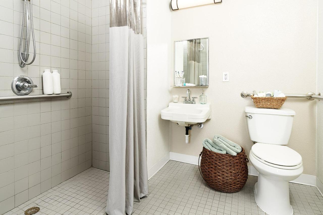 Intown Suites Extended Stay Columbus Oh - I-70E Hamilton Rd Екстериор снимка