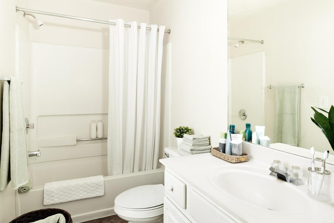 Intown Suites Extended Stay Columbus Oh - I-70E Hamilton Rd Екстериор снимка
